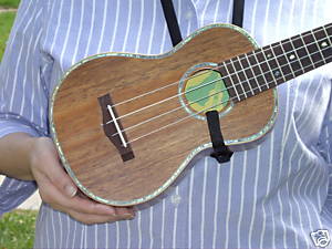 Uke thong